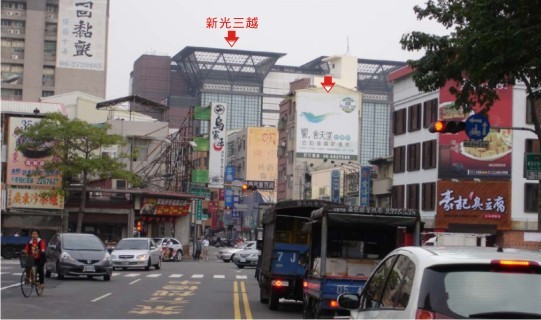 N-0501壁面廣告塔-台南市永華路59-2號-往新光三越新天地、大億麗緻酒店、錢櫃KTV廣告看板