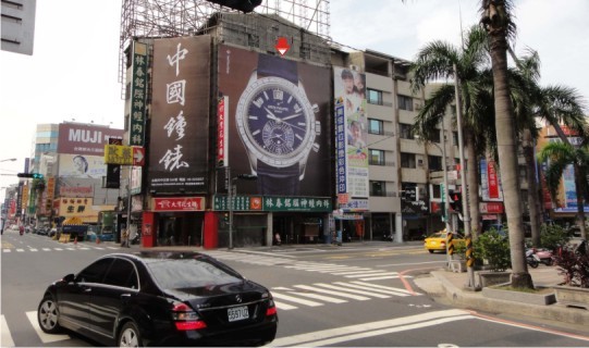 N-0053鐵架廣告塔-台南市西門路一段697號-新光三越對面、大億麗緻酒店、錢櫃KTV廣告看板