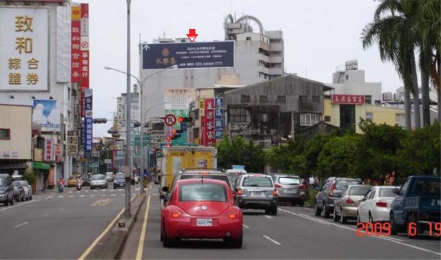 N-0531壁面廣告塔-台南市西門路二段389號-西門圓環往新光三越新天地廣告看板