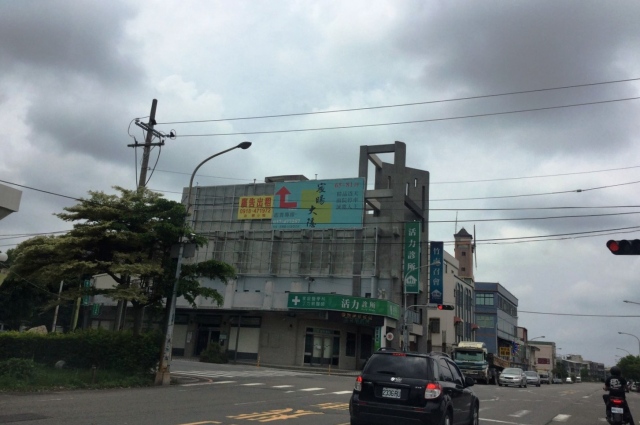 竹南博愛街+龍山路牆面看板